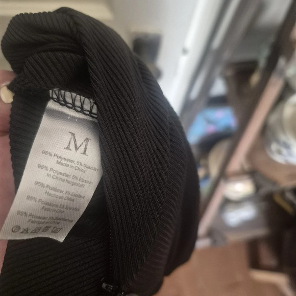 Source Unknown Black Sleeveless Jumpsuit - Picture 2 of 6